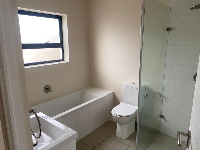 3 Bedroom Property for Sale in Silver Oaks Western Cape